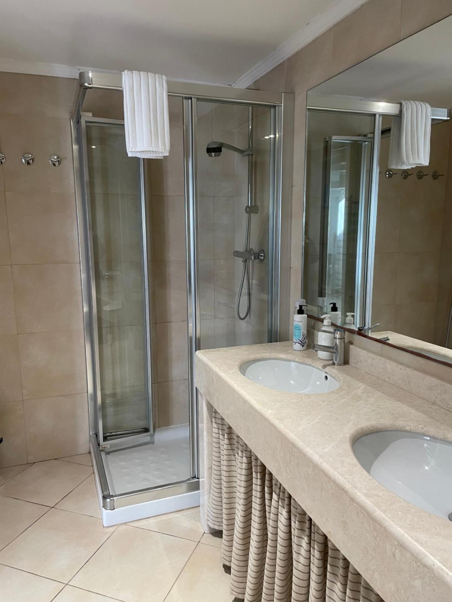 Bel Appartement Baie Plage - Wifi - Parking - Draps Et Serviettes Hendaye Buitenkant foto